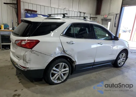 2018 Chevrolet Equinox Premier z USA, uszkodzony, nr VIN 2GNAXWEX9J6266593